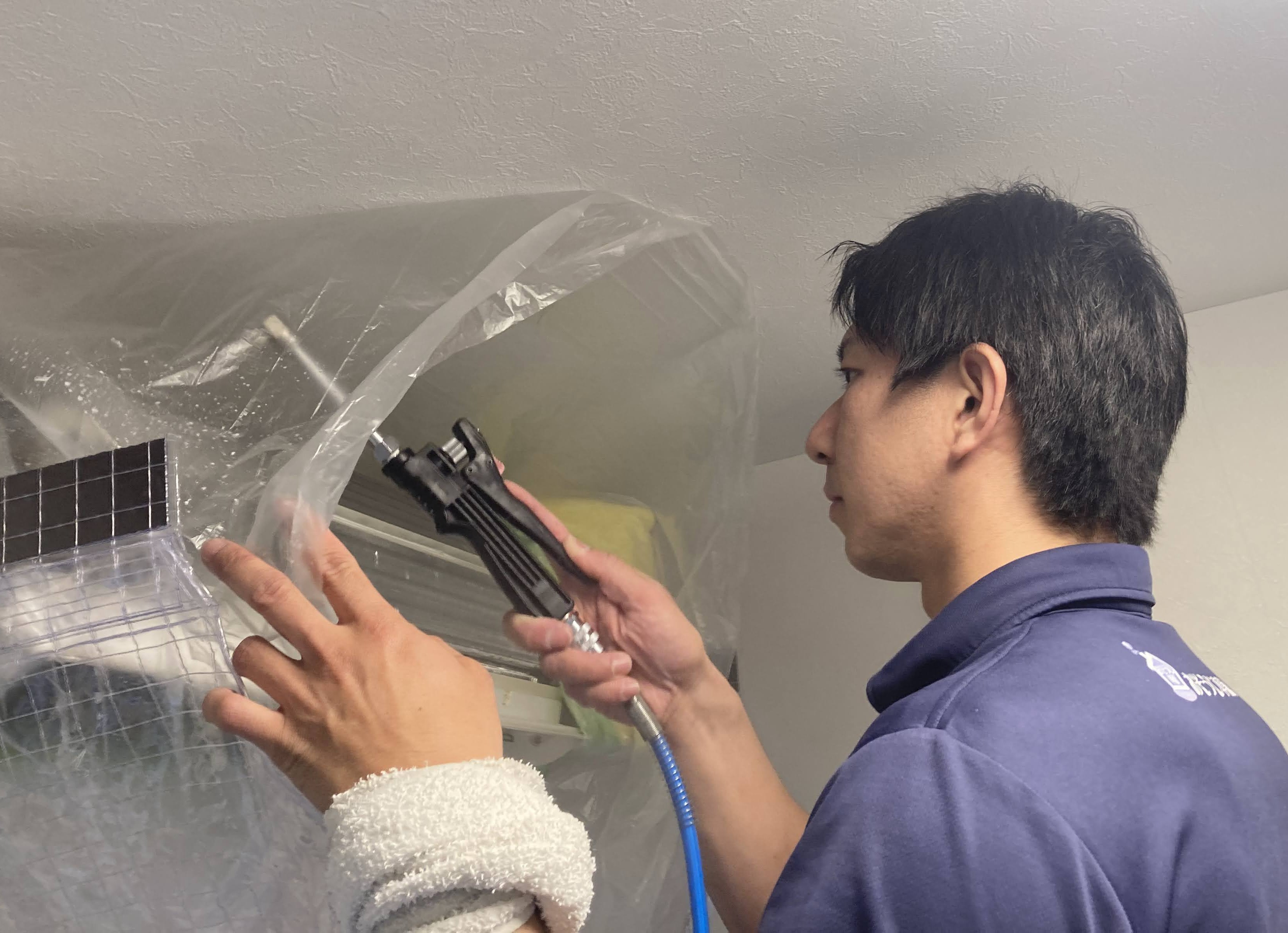 ②湘南六会店具志堅エアコン - おそうじ本舗両国店増井智浩