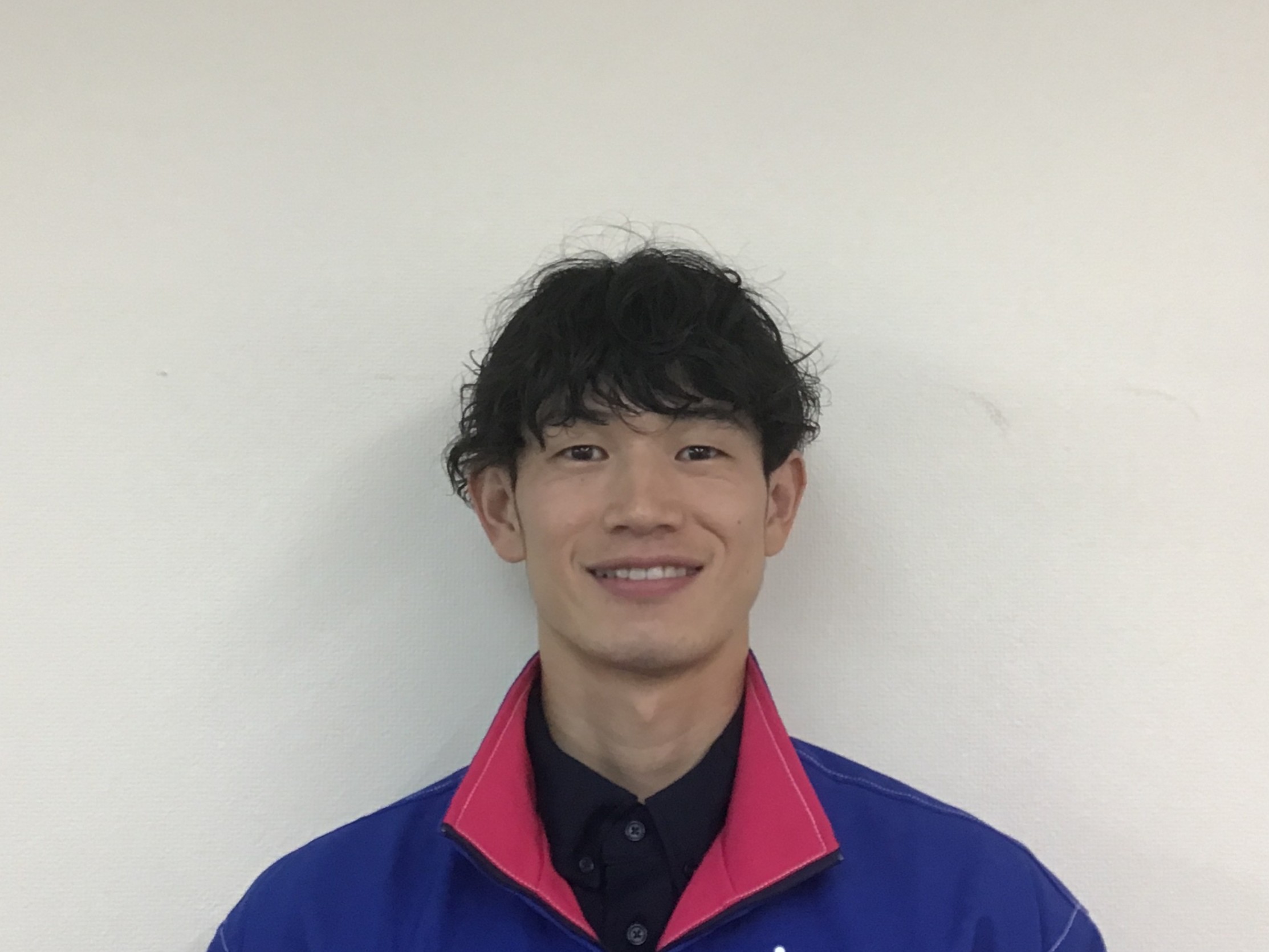 KS1957 21082 昭和町店 島内 祐介