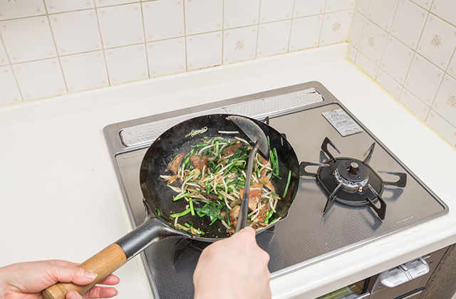 キッチンの油汚れが落ちにくくなる原因