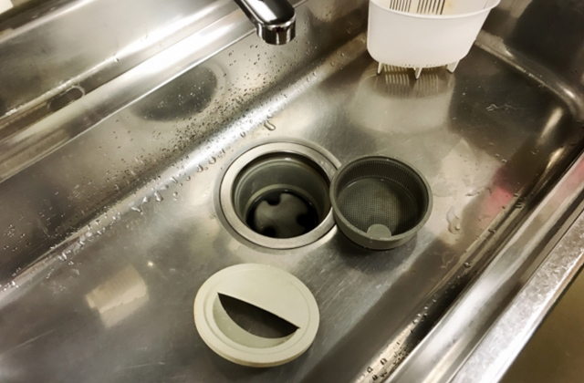 キッチン排水口の基本的な掃除方法