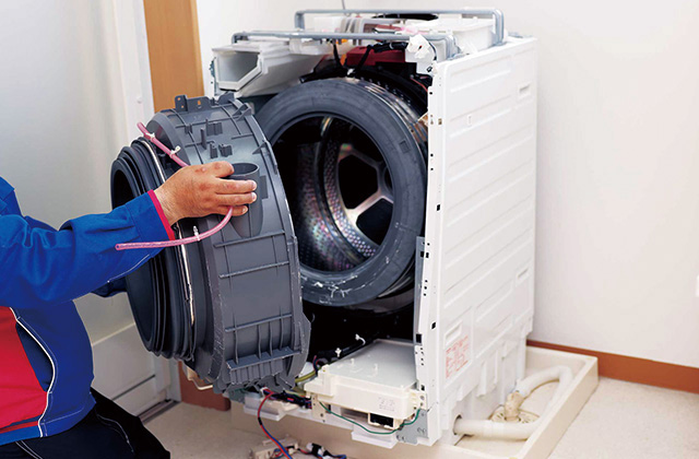 おそうじ本舗の「ドラム式洗濯機クリーニング（※）」で乾燥フィルターの奥もキレイに！