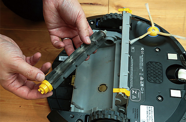 ルンバのこのパーツの裏側に汚れが溜まりやすい