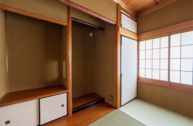 白木の黒ずみ汚れを落とすには？黒ずみの原因と掃除方法を徹底解説