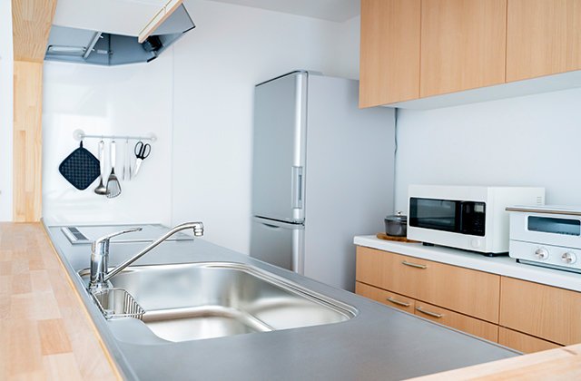 100均グッズを活用！スッキリ使いやすいキッチン収納術