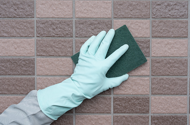 自分でできる外壁の黒ずみ対策