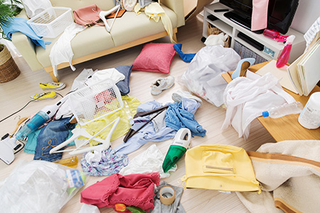 部屋が散らかる方のイメージ