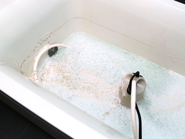 浴室の追い焚き配管をキレイにするお掃除方法とプロのクリーニング